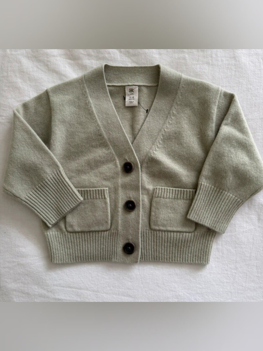 NEW Banana Republic Light Sage V-Neck Button Cashmere Cardigan Sweater